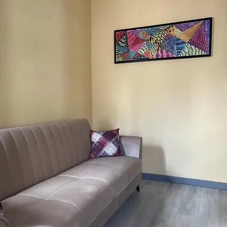 Comfy Flat With Balcony Near Taksim Square * Istambul