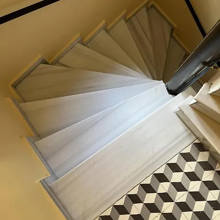 Appartement Comfy Flat With Balcony Near Taksim Square