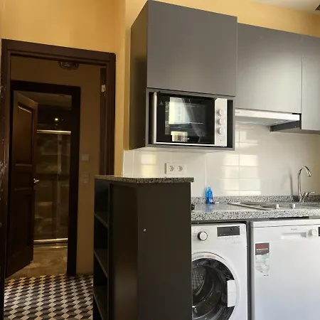 Comfy Flat With Balcony Near Taksim Square *